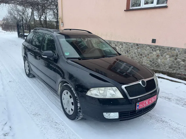 Skoda Octavia - фото 1