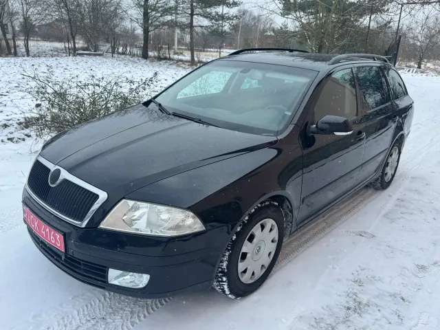 Skoda Octavia - фото 3