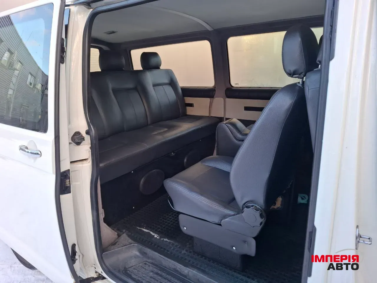 Volkswagen Transporter - фото 15