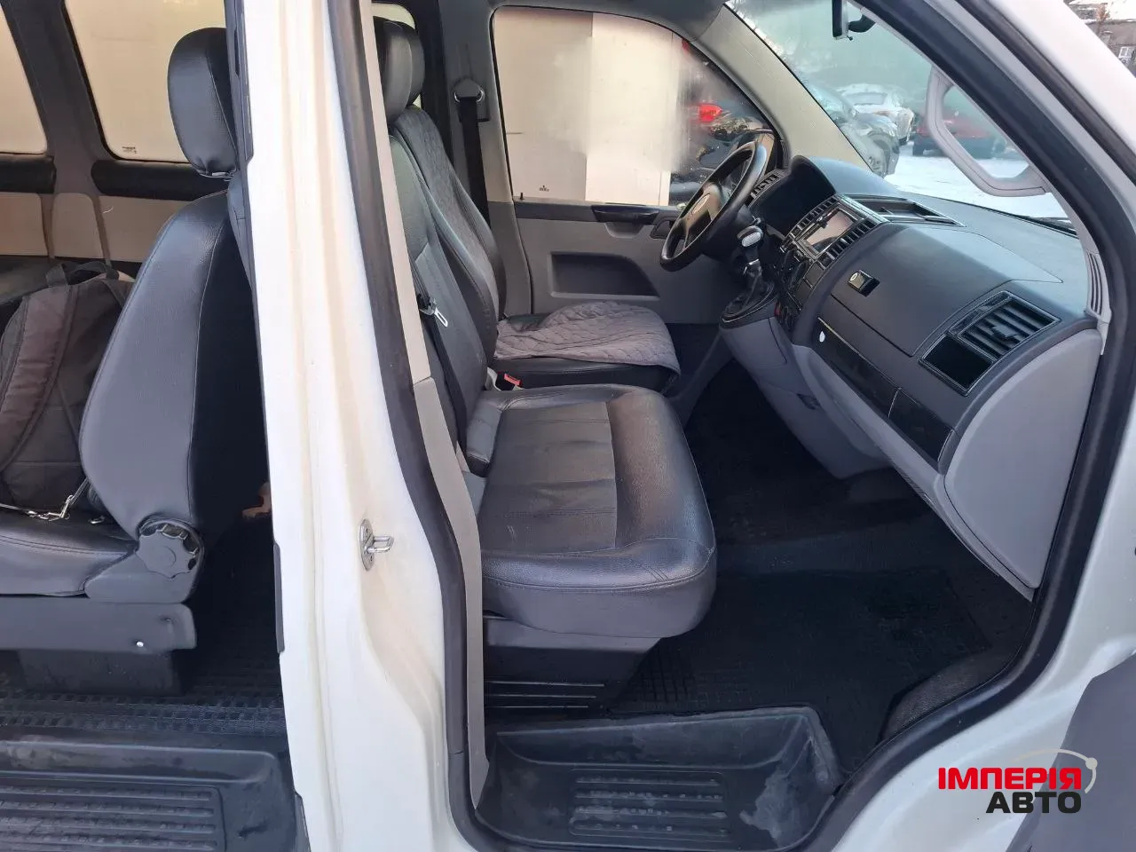 Volkswagen Transporter - фото 13