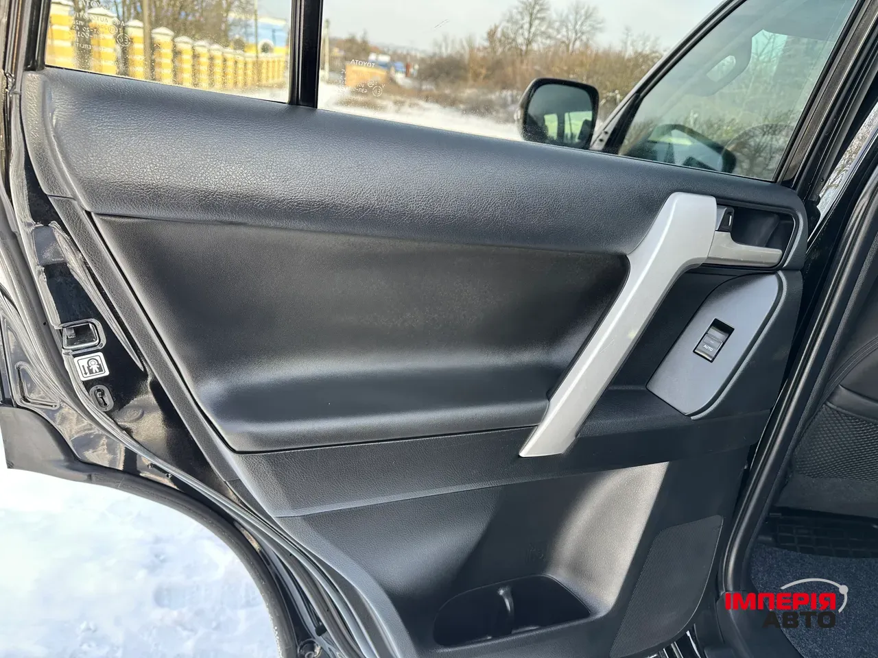 Toyota Land Cruiser Prado - фото 15