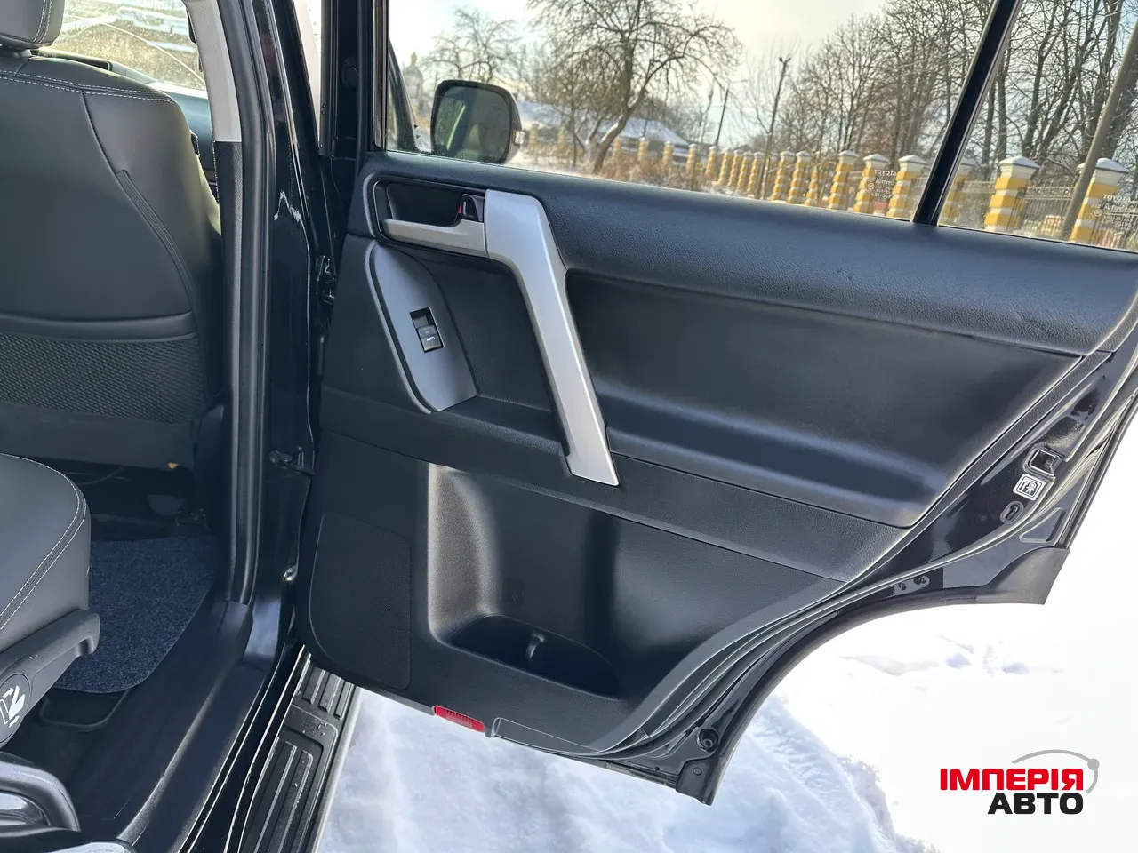 Toyota Land Cruiser Prado - фото 24