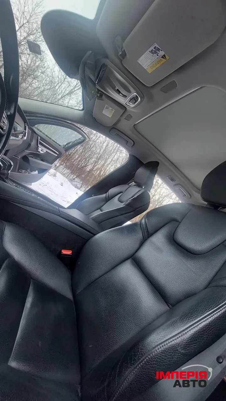Volvo S90 - фото 15