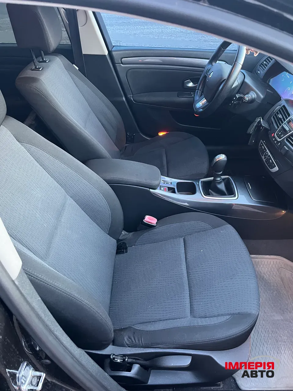 Renault Laguna - фото 6