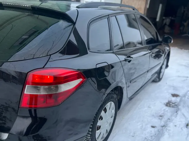 Renault Laguna - фото 4
