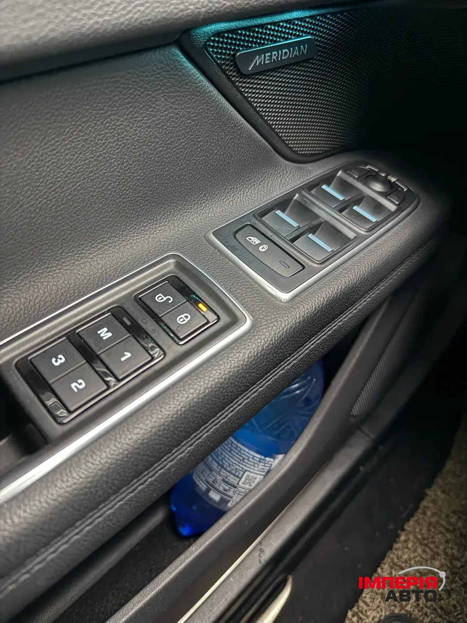 Jaguar XF - фото 21