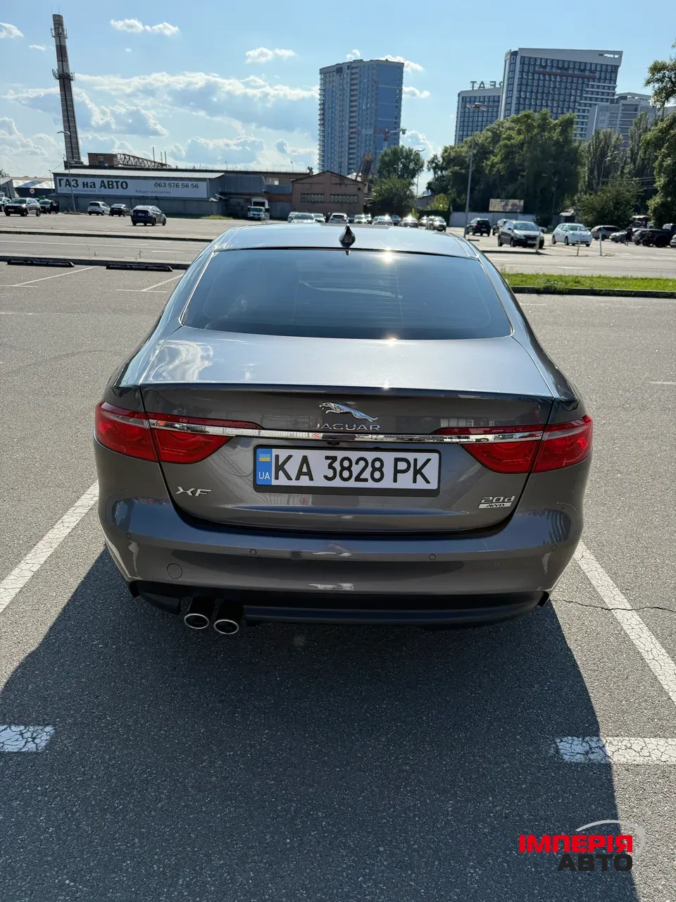 Jaguar XF - фото 5