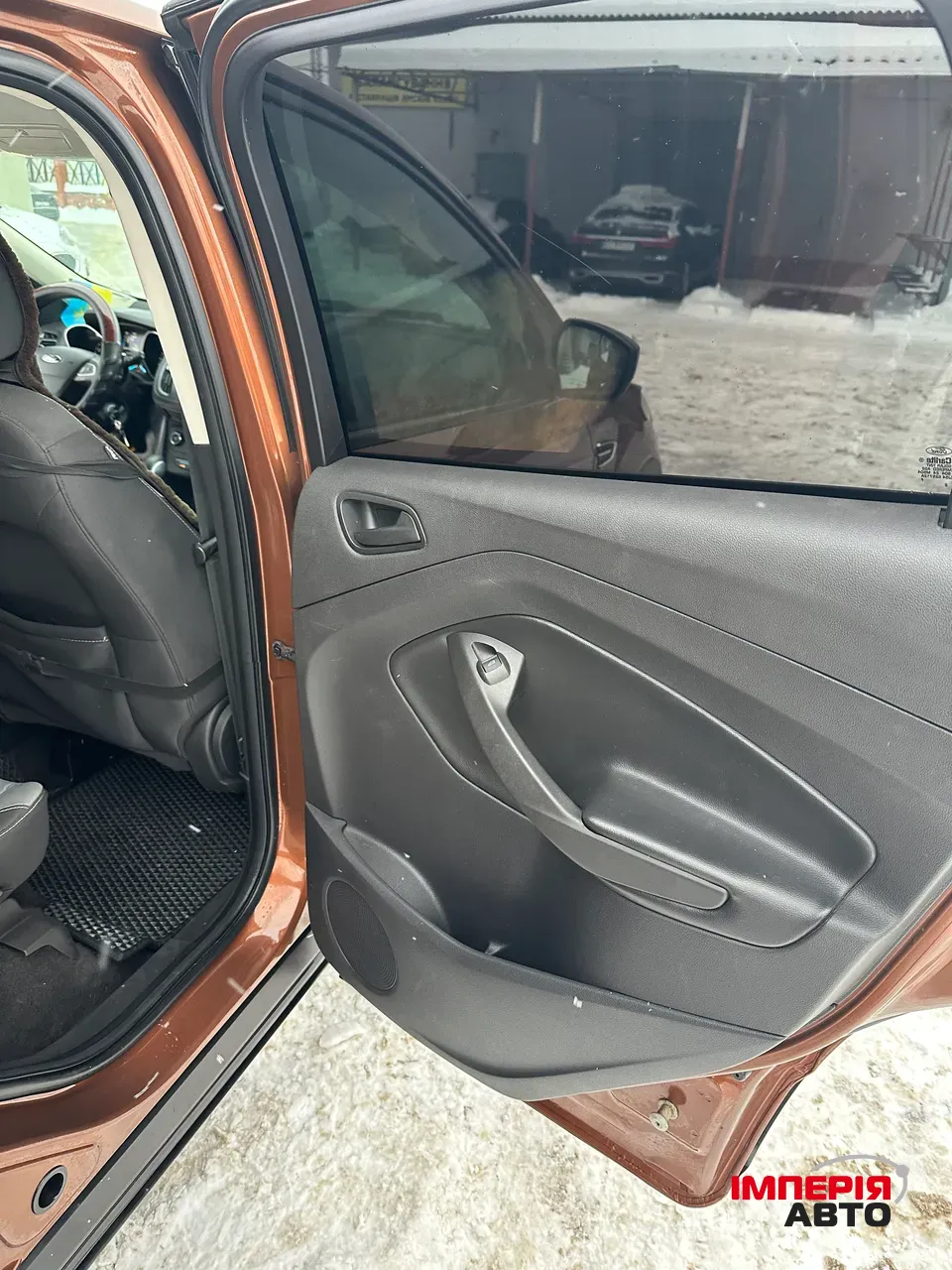 Ford Escape - фото 18