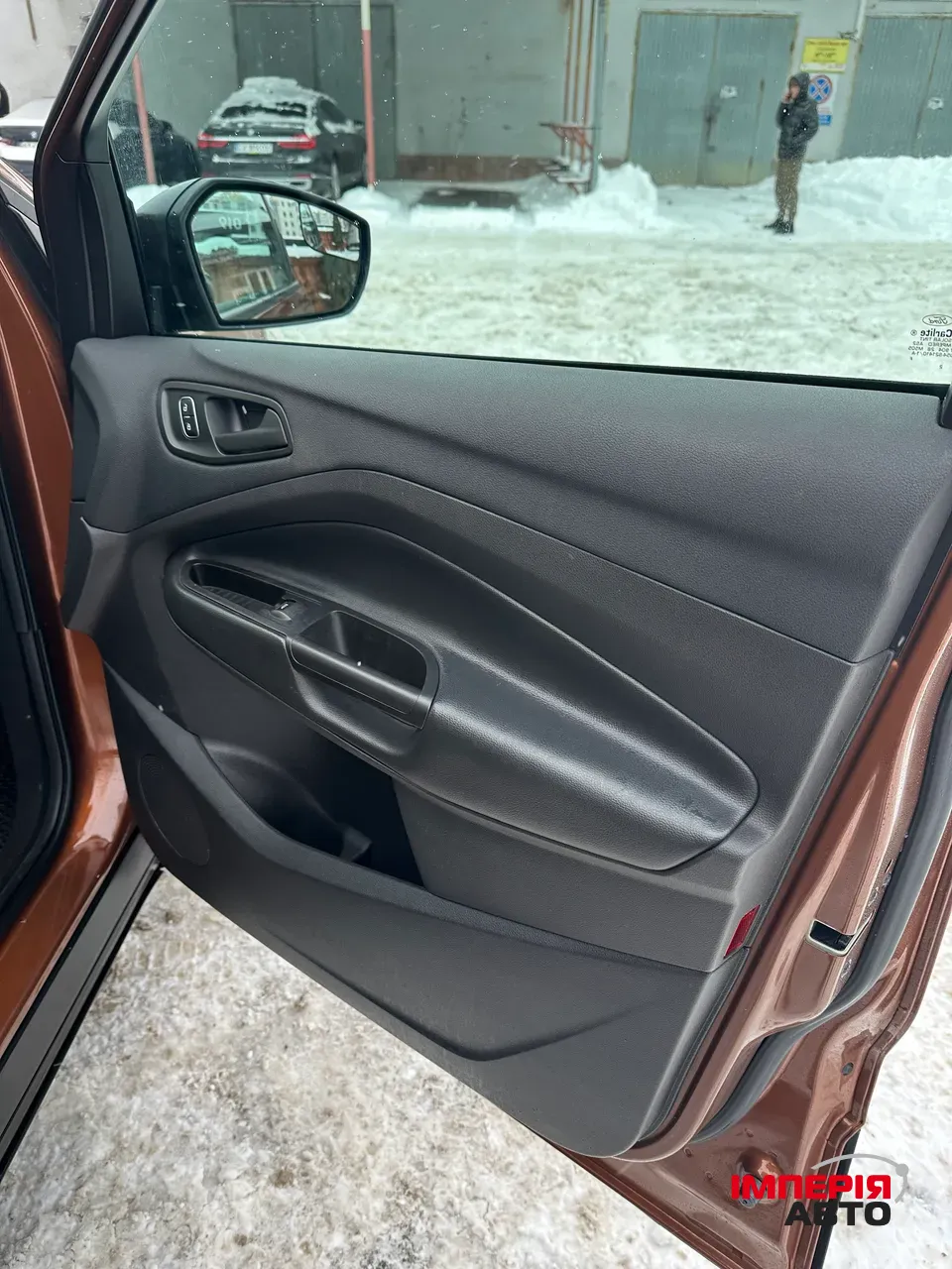 Ford Escape - фото 12