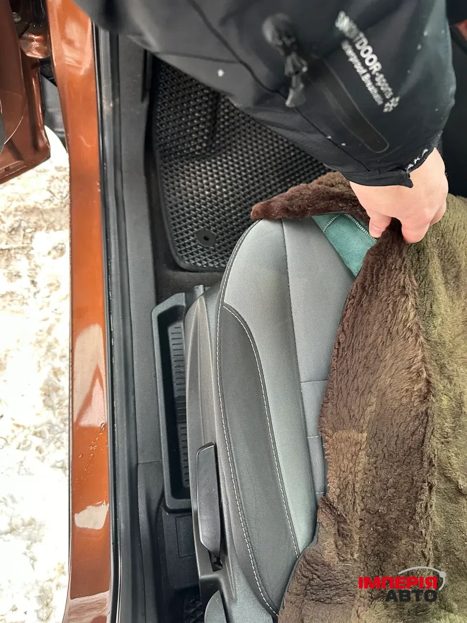 Ford Escape - фото 15