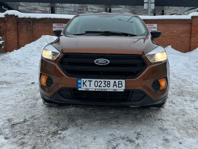 Ford Escape - фото 1