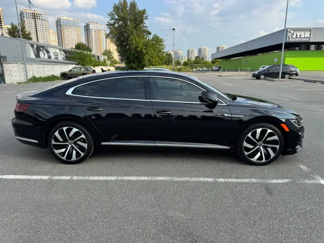 Volkswagen Arteon R - фото 3