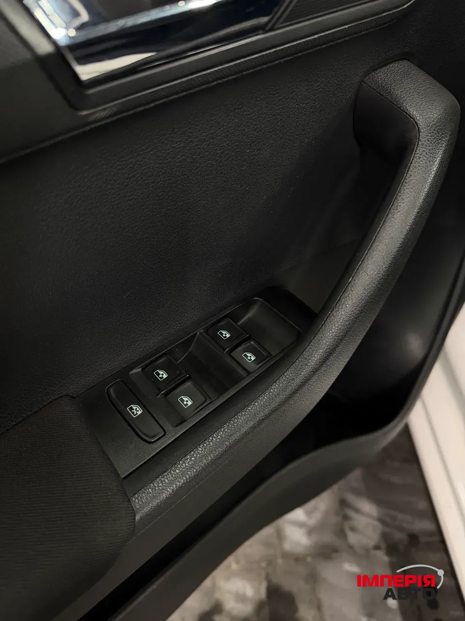 Skoda Fabia - фото 11