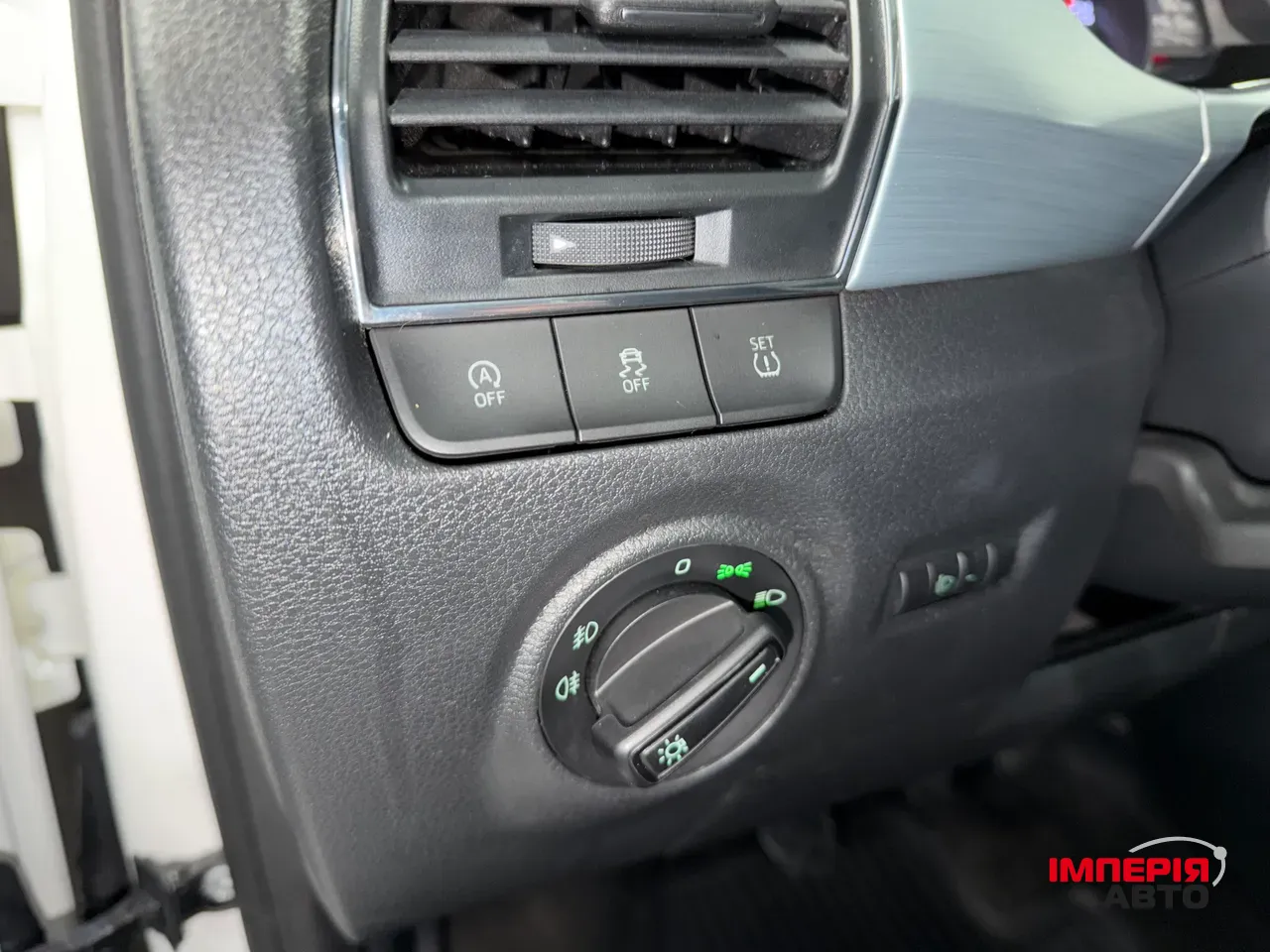 Skoda Fabia - фото 9