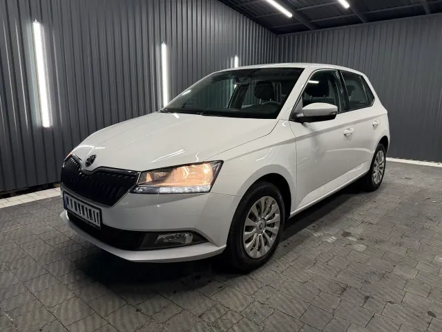 Skoda Fabia - фото 1