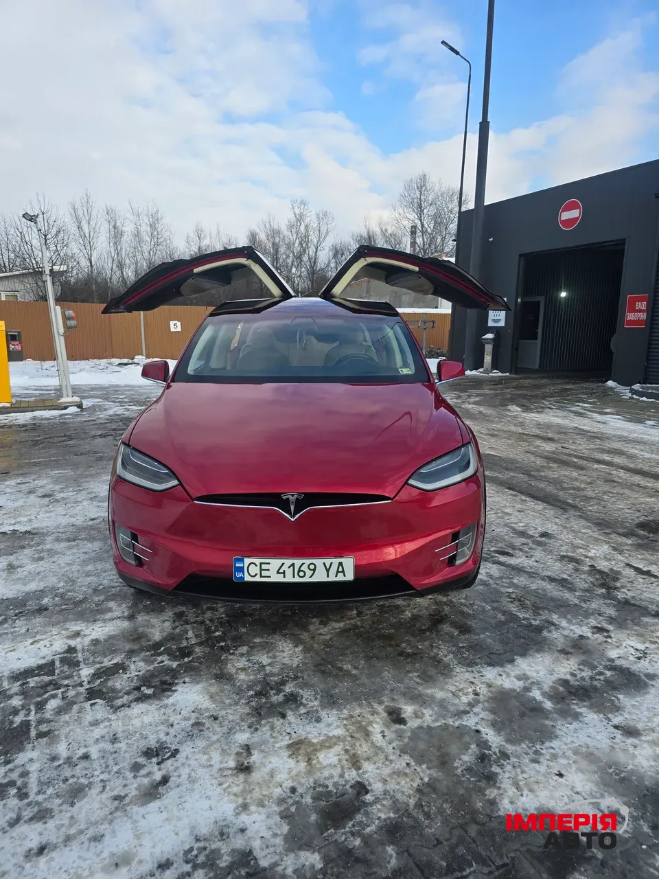 Tesla Model X - фото 8