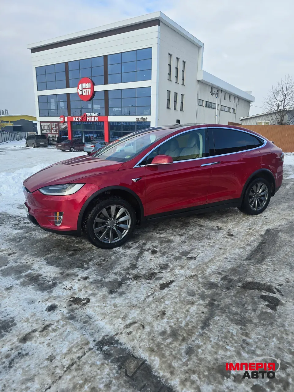 Tesla Model X - фото 2