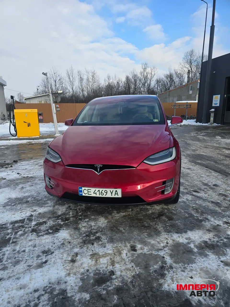 Tesla Model X - фото 1
