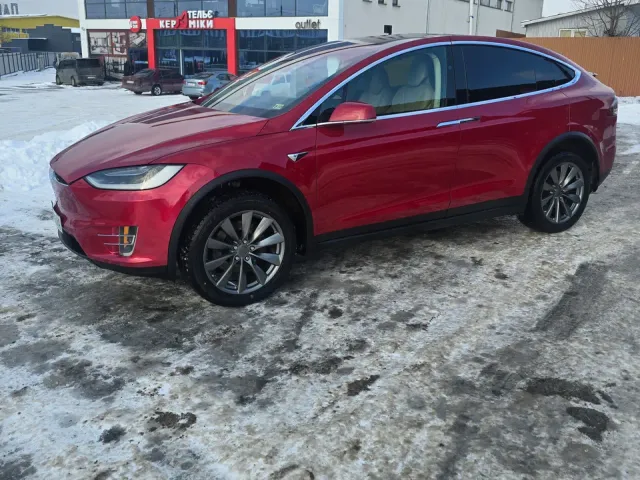 Tesla Model X - фото 2