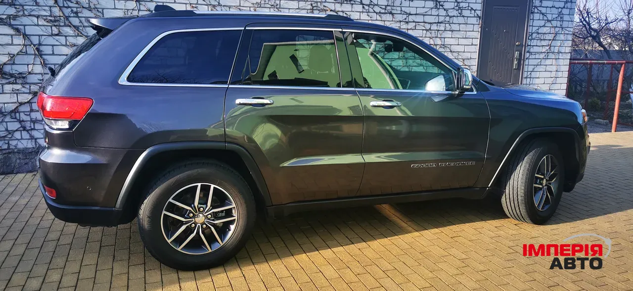 Jeep Grand Cherokee - фото 3