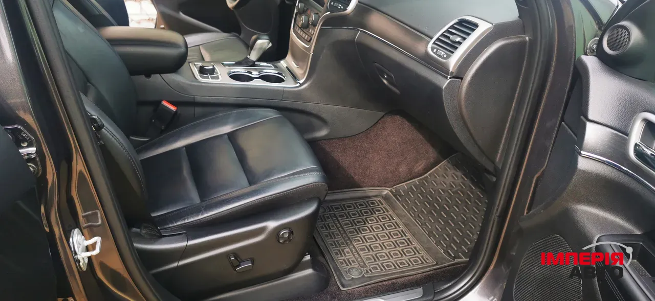Jeep Grand Cherokee - фото 4
