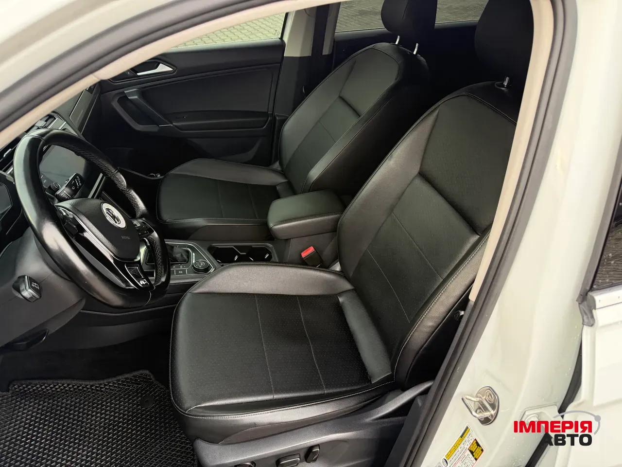 Volkswagen Tiguan - фото 5