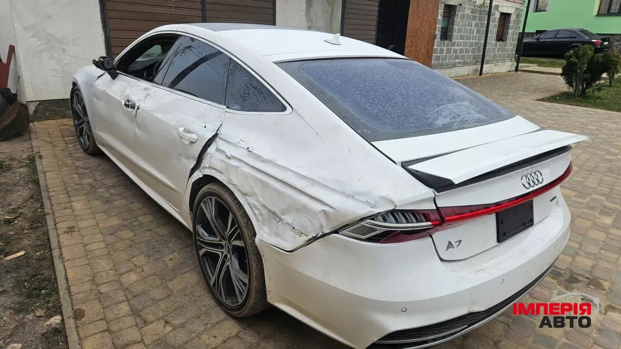 Audi A7 - фото 2