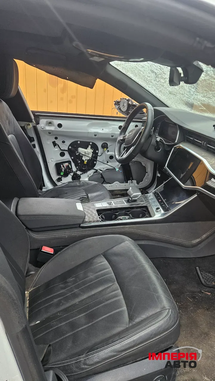 Audi A7 - фото 5