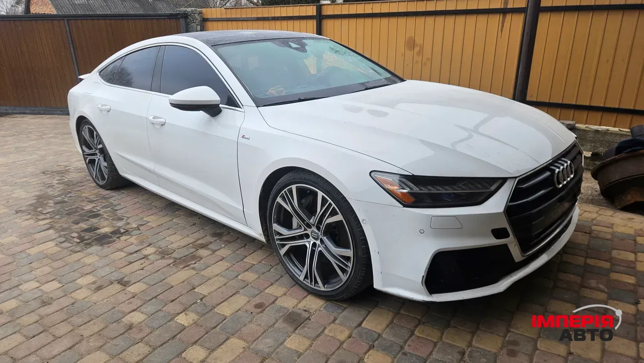 Audi A7 - фото 3