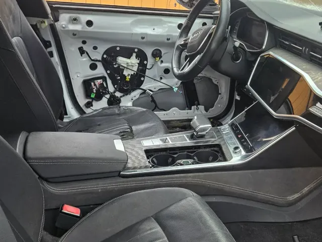 Audi A7 - фото 5