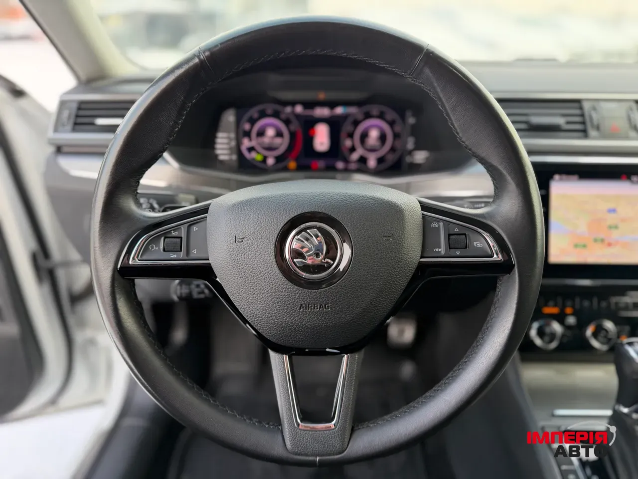 Skoda Superb - фото 11