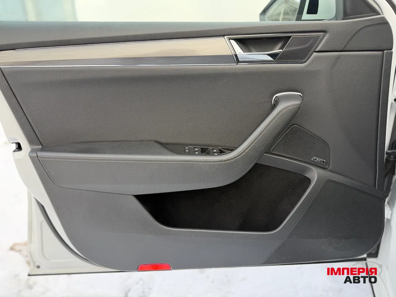 Skoda Superb - фото 6