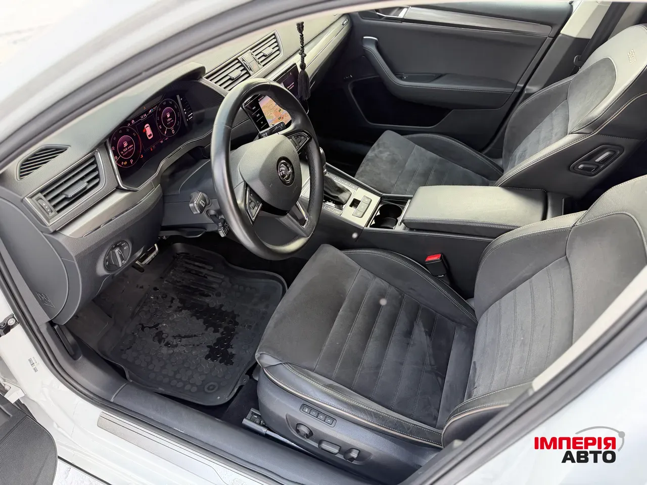 Skoda Superb - фото 10