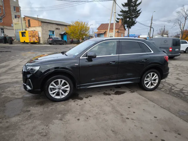 Audi Q3 - фото 2