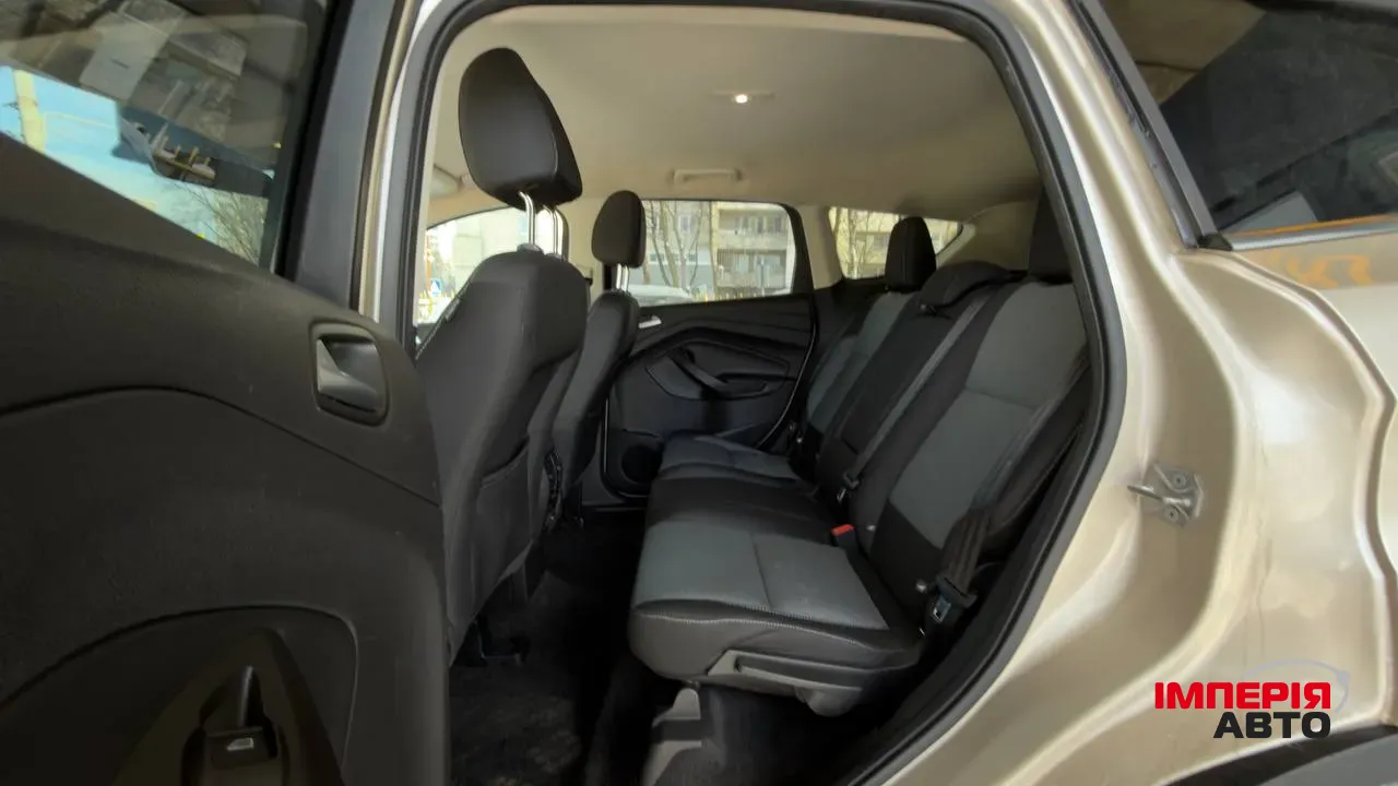 Ford Escape - фото 6