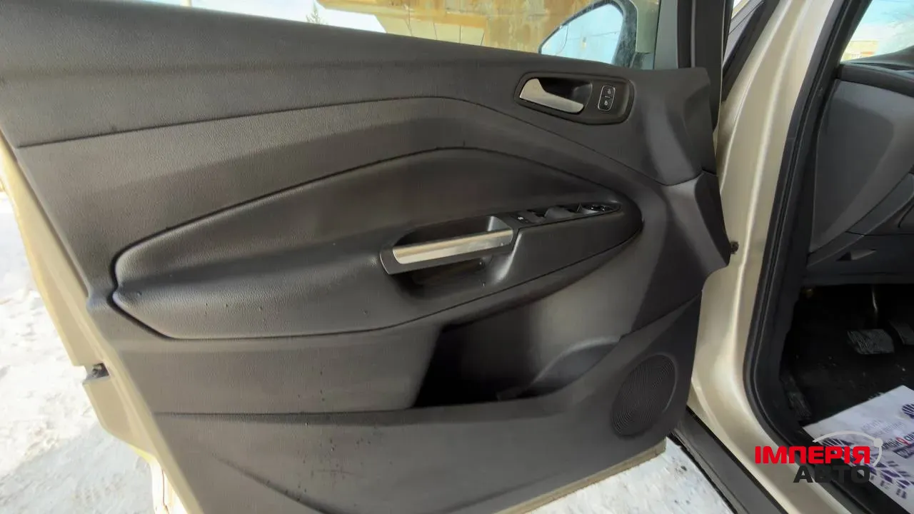 Ford Escape - фото 5