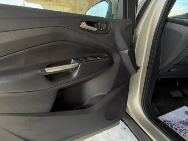 Ford Escape - фото 5