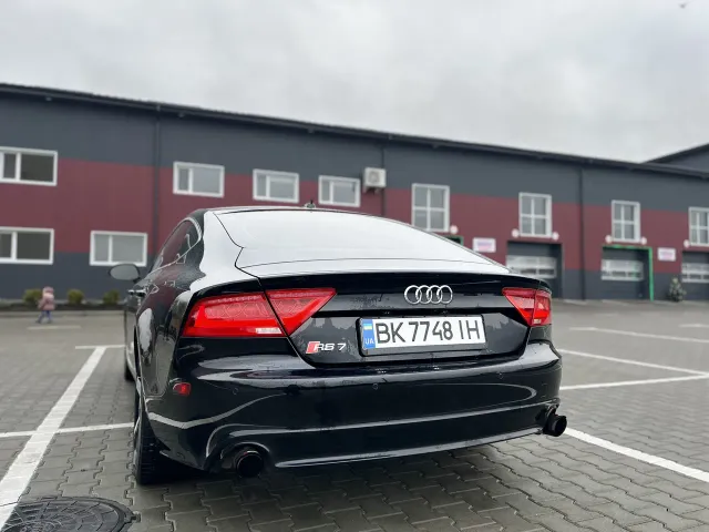 Audi A7 - фото 5