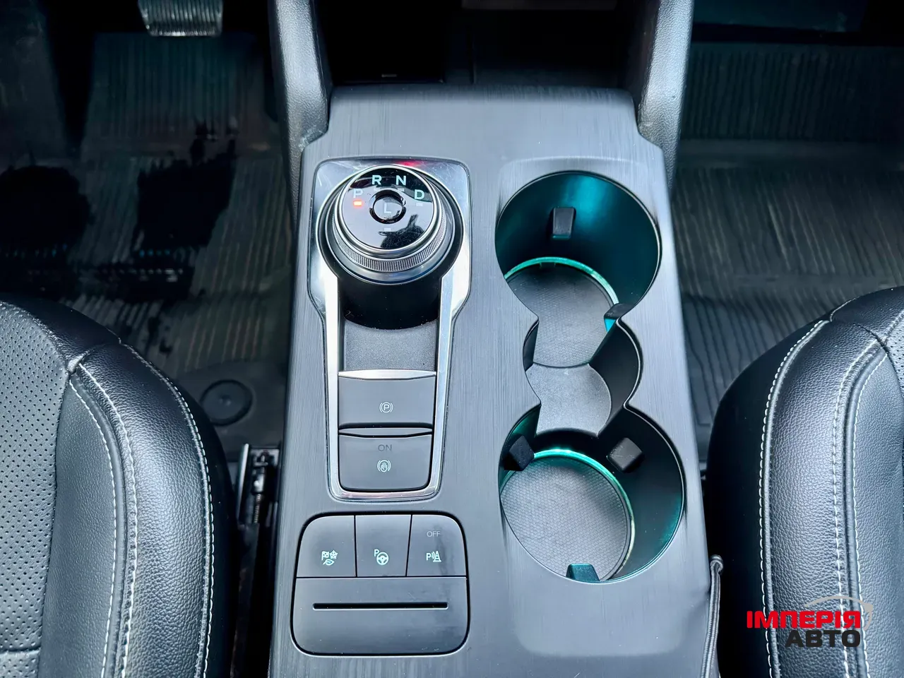 Ford Escape - фото 21