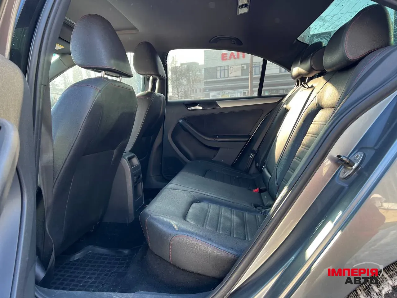 Volkswagen Jetta - фото 7