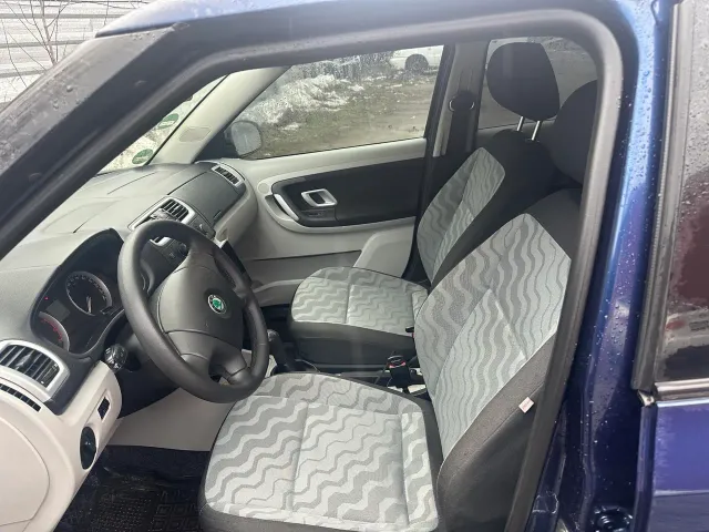 Skoda Fabia - фото 4