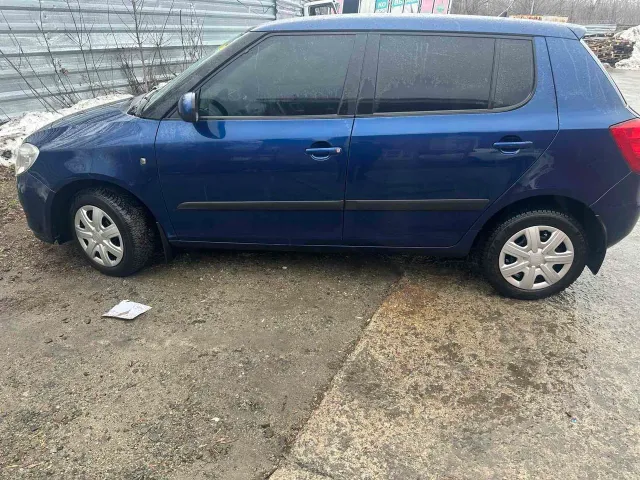 Skoda Fabia - фото 2