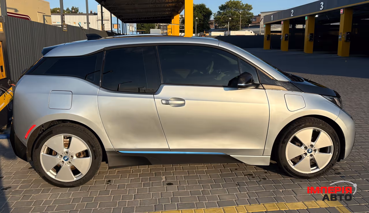 BMW i3 - фото 6