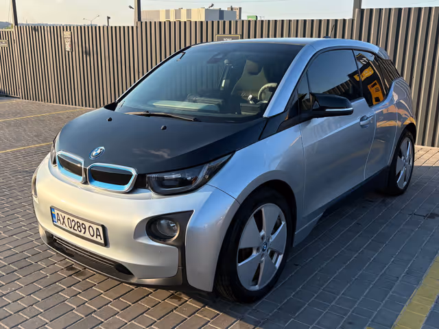 BMW i3 - фото 3