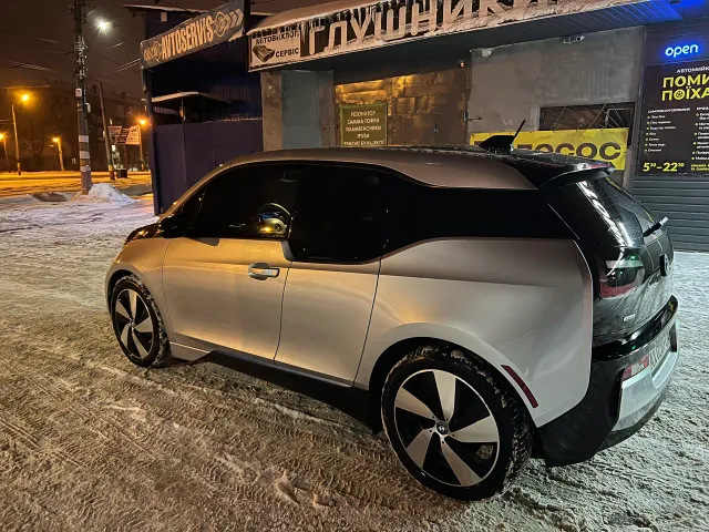 BMW i3 - фото 4