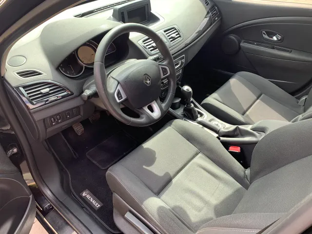 Renault Megane - фото 5