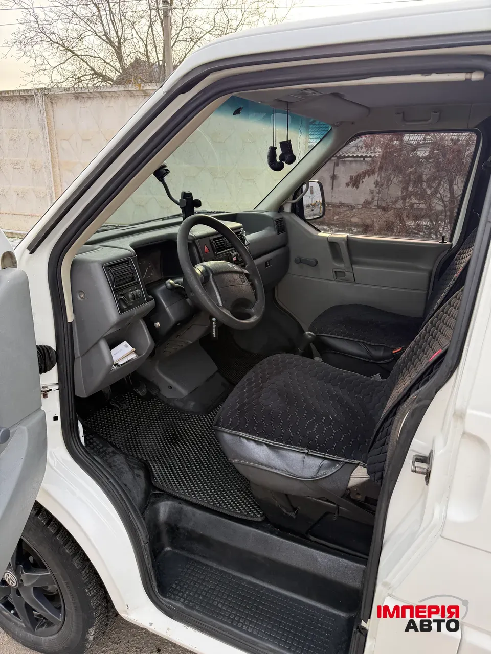 Volkswagen Transporter - фото 6