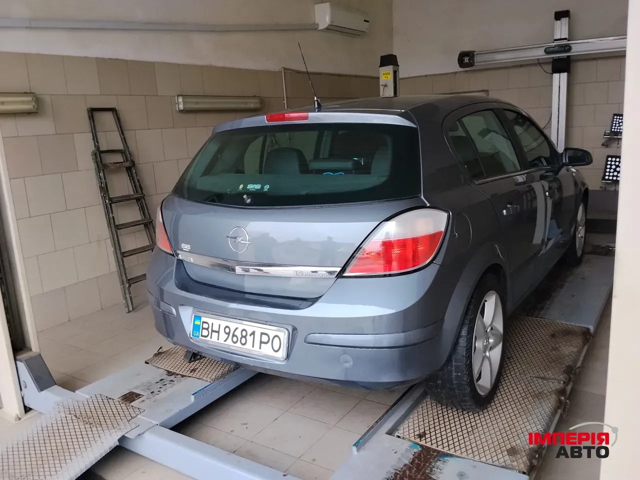 Opel Astra - фото 4