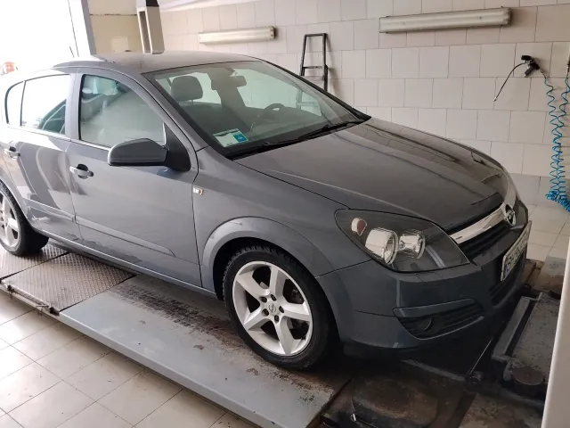 Opel Astra - фото 5