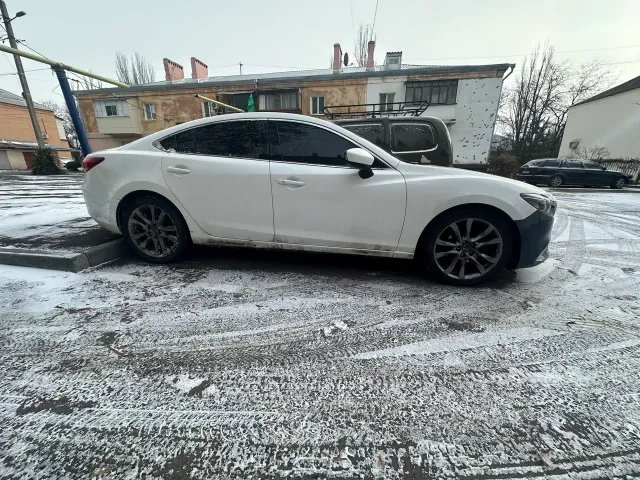 Mazda 6 - фото 3